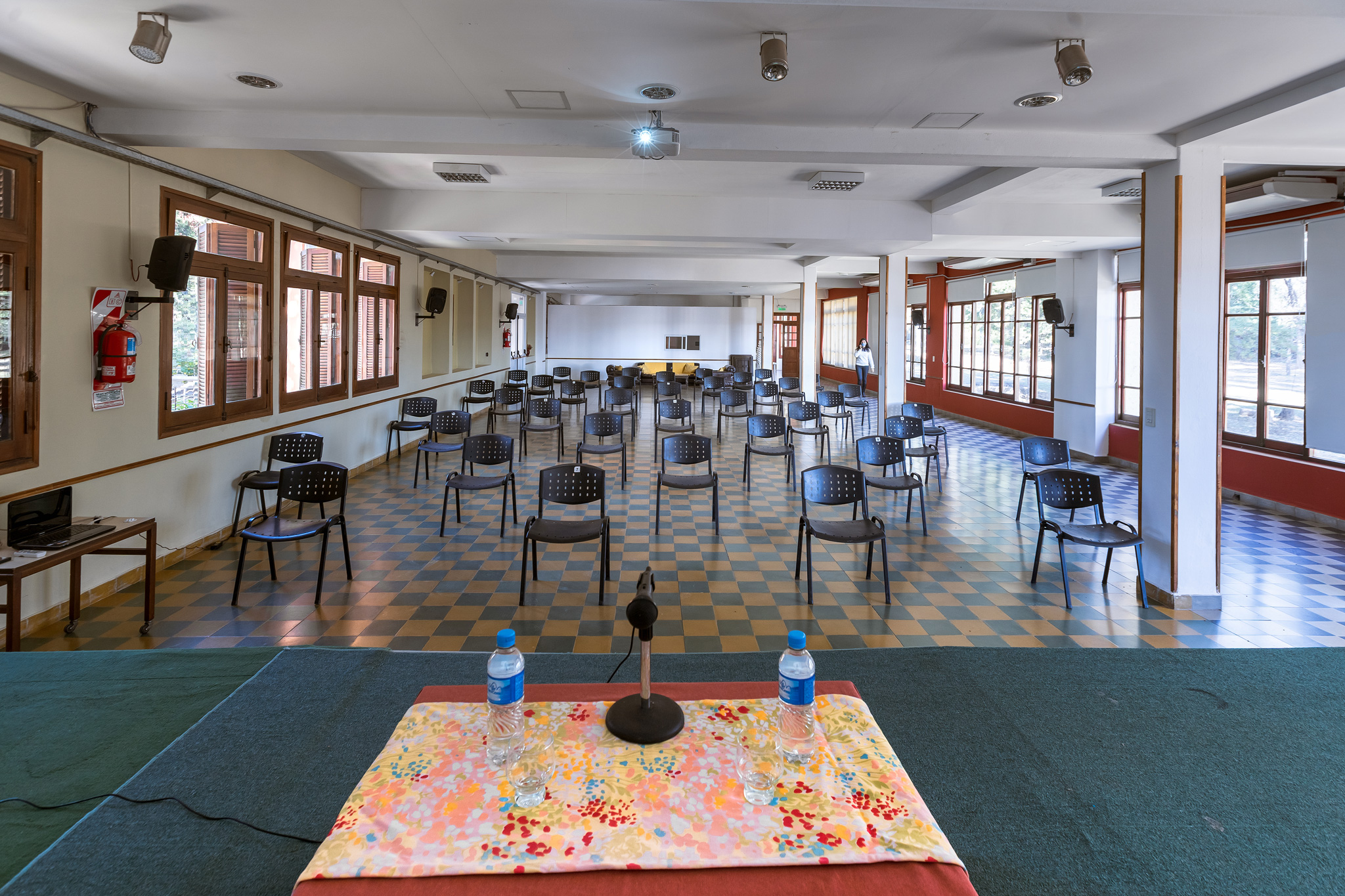 SALON-DE-EVENTOS3.jpg