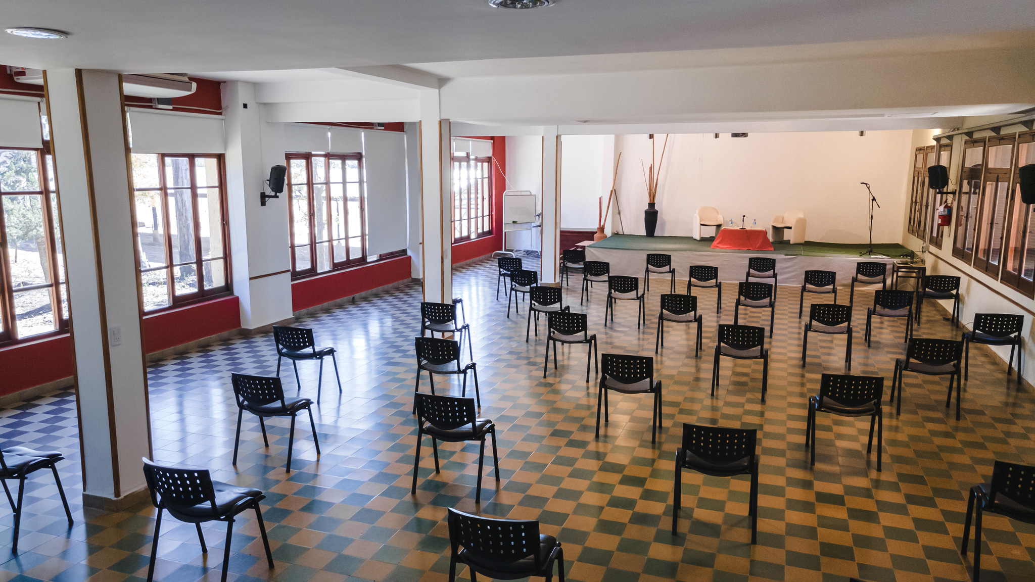 SALON-DE-EVENTOS4.jpg